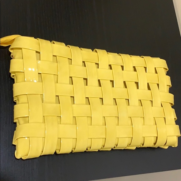Yellow quilted purse - Picture 1 of 3